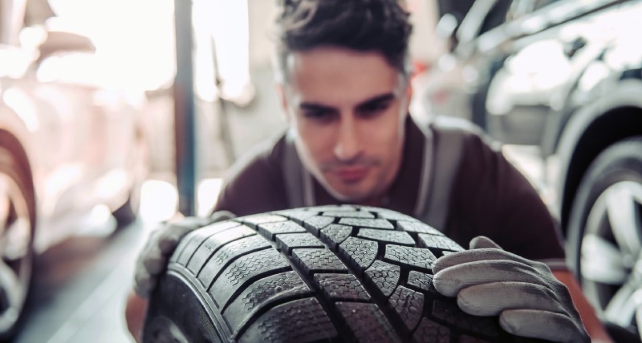Rotar las llantas de tu auto nuevo: guía práctica